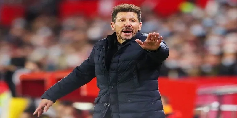 HLV Diego Simeone chỉ đạo các học trò