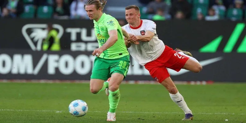 Khán giả Wolfsburg tiếp lửa cho đội nhà